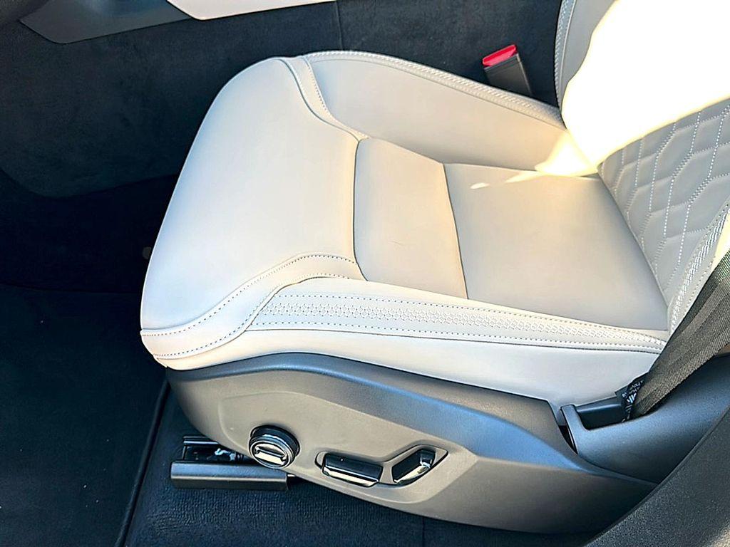 new 2026 Volvo XC90 Plug-In Hybrid car, priced at $81,995