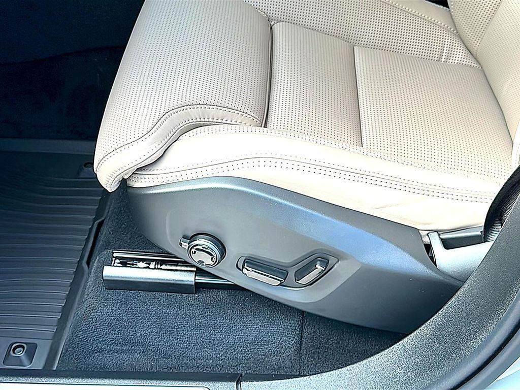 new 2026 Volvo XC90 car, priced at $75,695