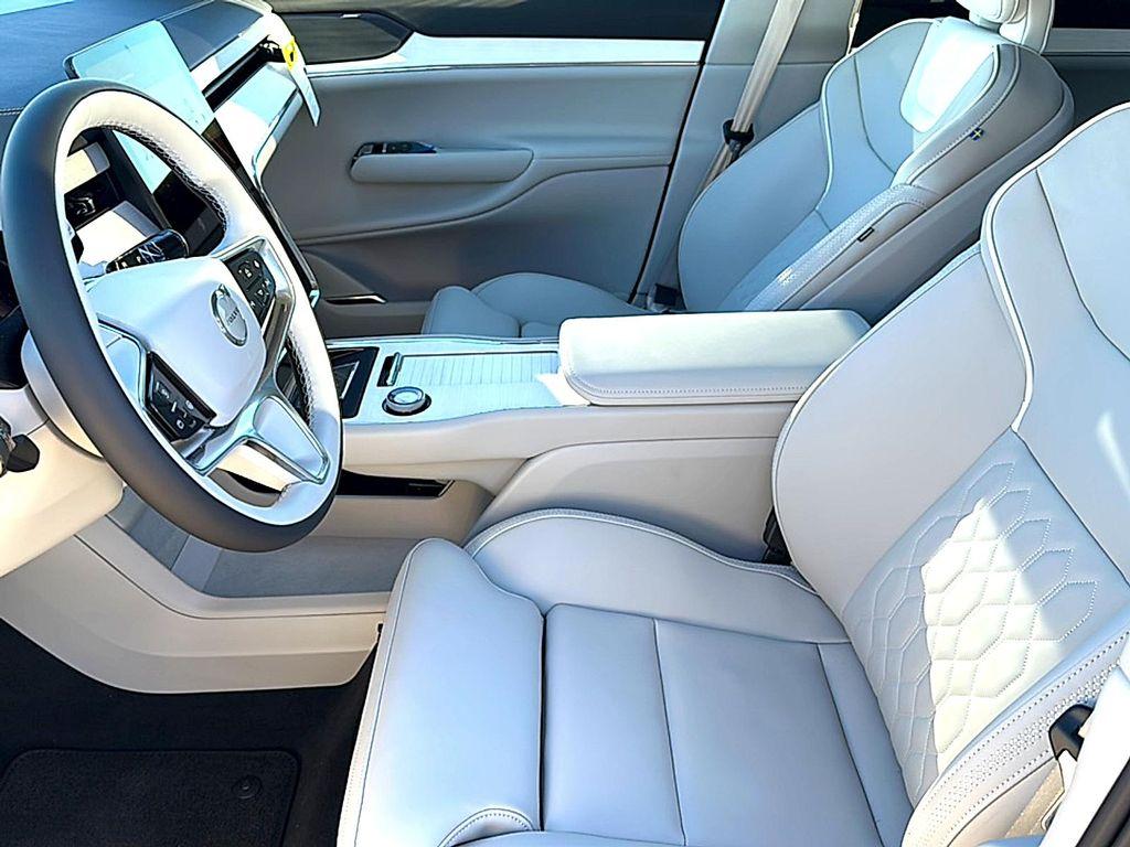 new 2025 Volvo EX90 car, priced at $80,640