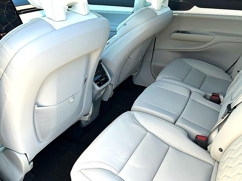 new 2025 Volvo EX90 car, priced at $80,640