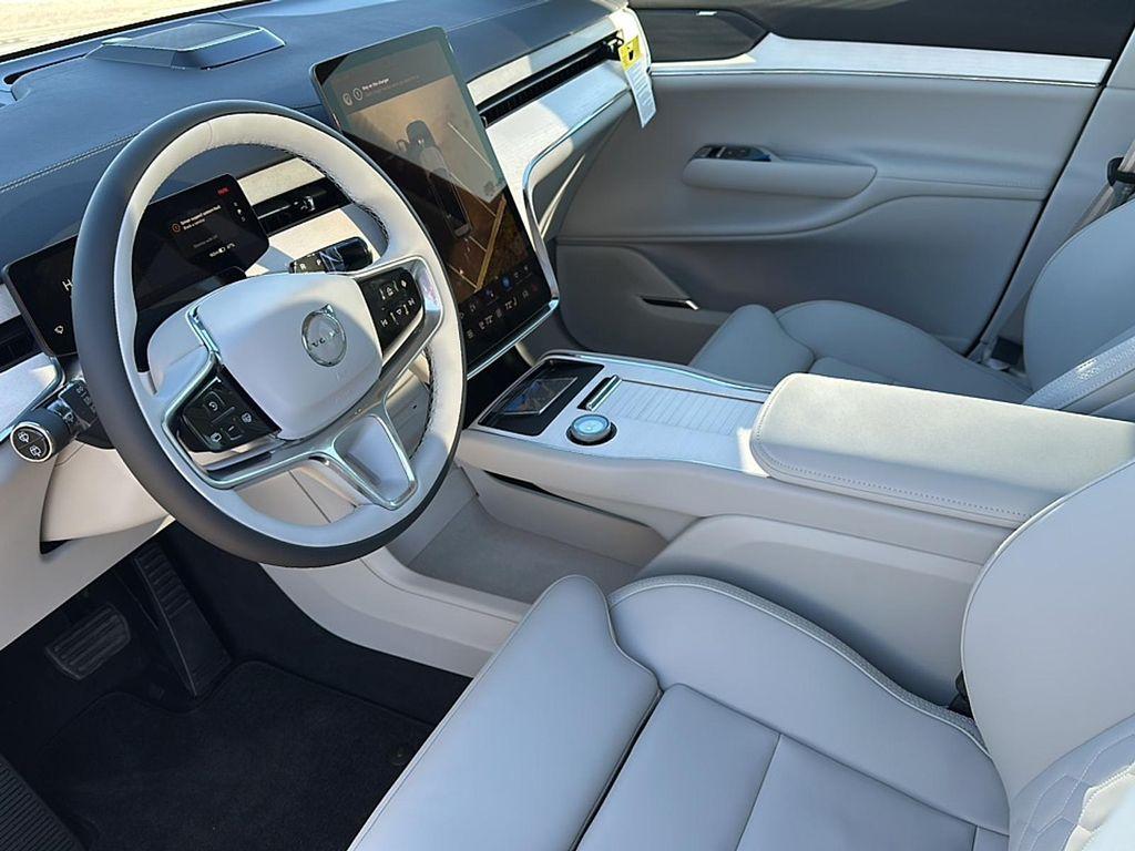 new 2025 Volvo EX90 car, priced at $85,640