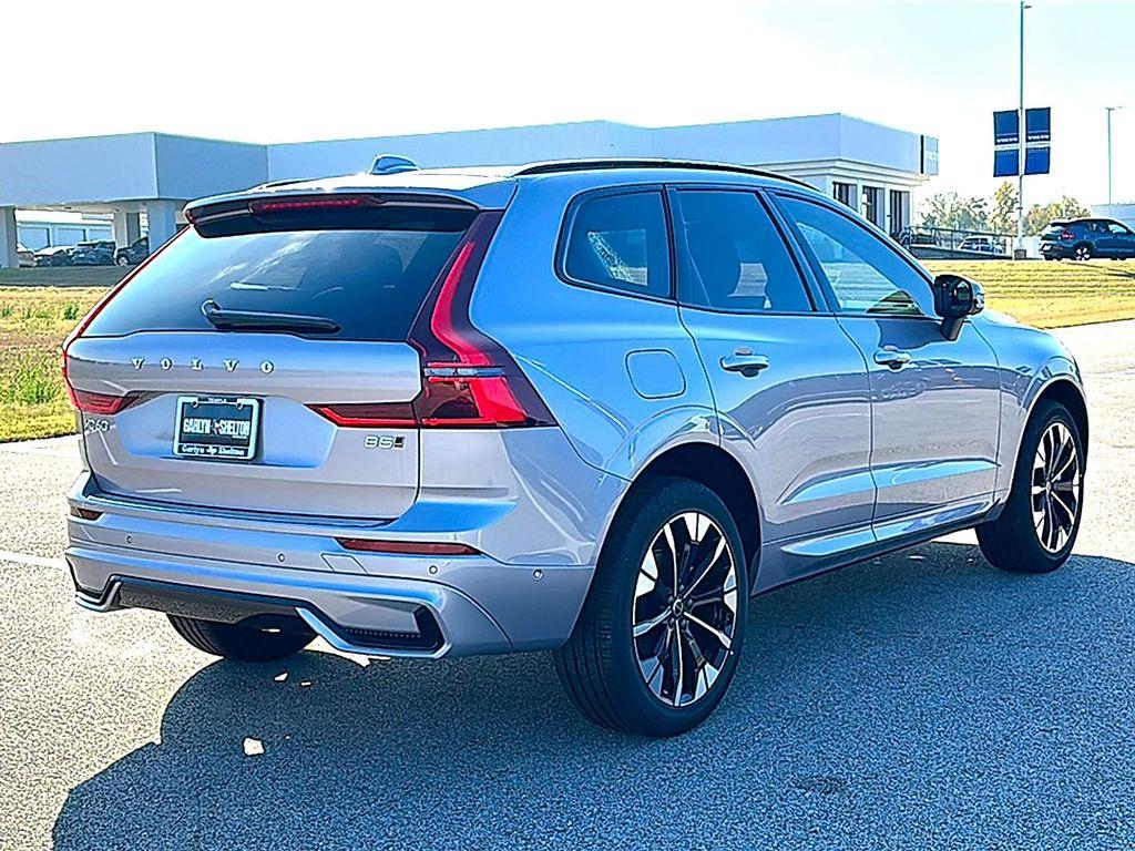 new 2026 Volvo XC60 car, priced at $57,985