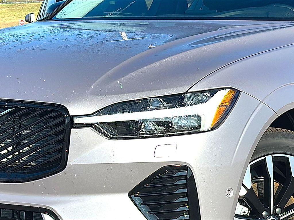 new 2026 Volvo XC60 car, priced at $57,985