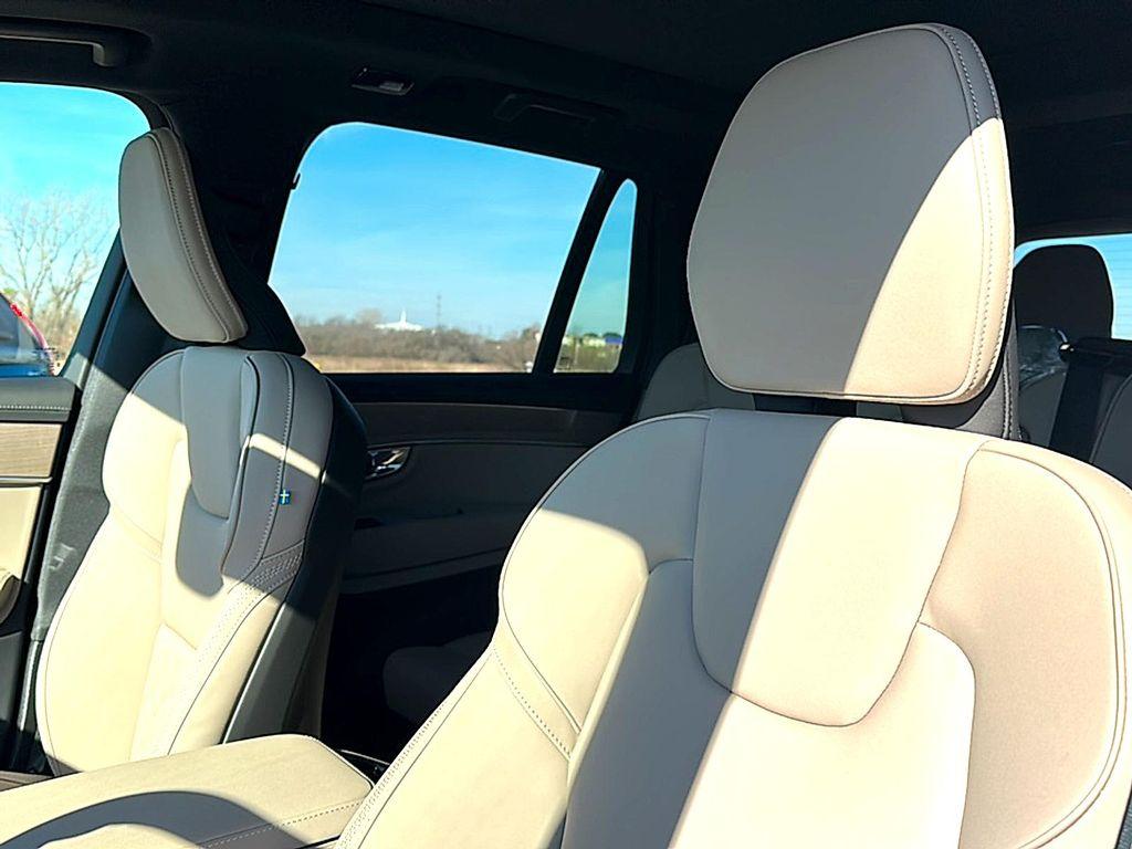 new 2026 Volvo XC90 car, priced at $71,825