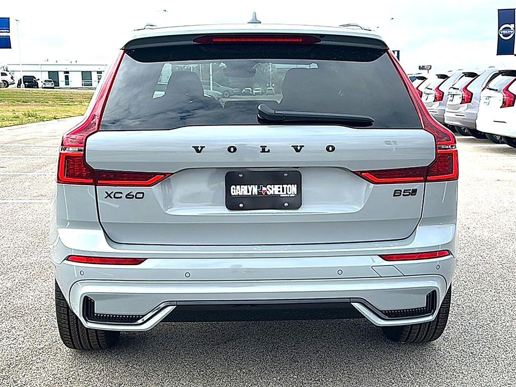 new 2026 Volvo XC60 car, priced at $62,195