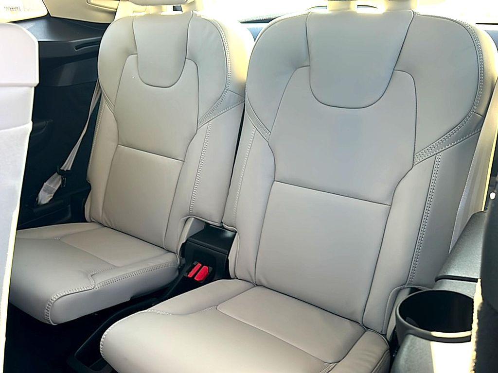 new 2026 Volvo XC90 Plug-In Hybrid car, priced at $85,625