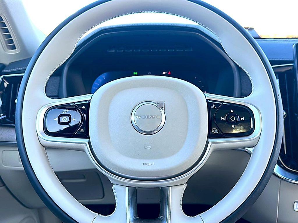 new 2026 Volvo XC90 Plug-In Hybrid car, priced at $85,625
