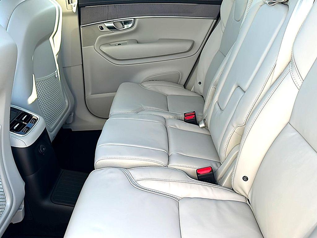 new 2026 Volvo XC90 Plug-In Hybrid car, priced at $85,625
