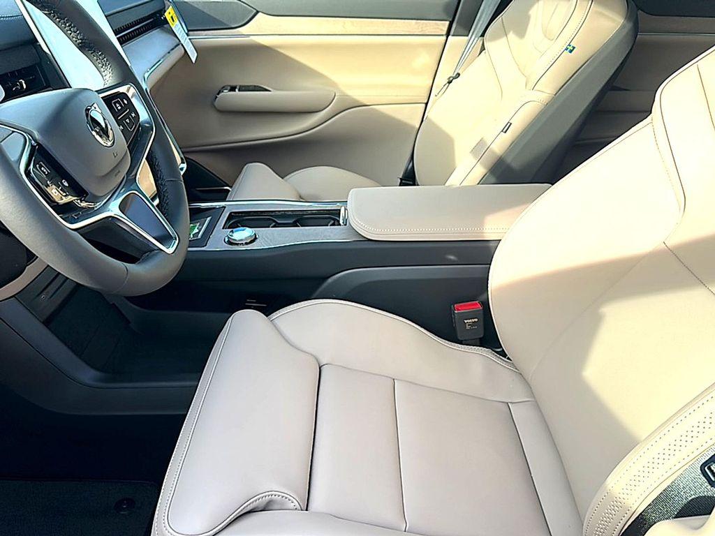 new 2026 Volvo EX90 car, priced at $78,890
