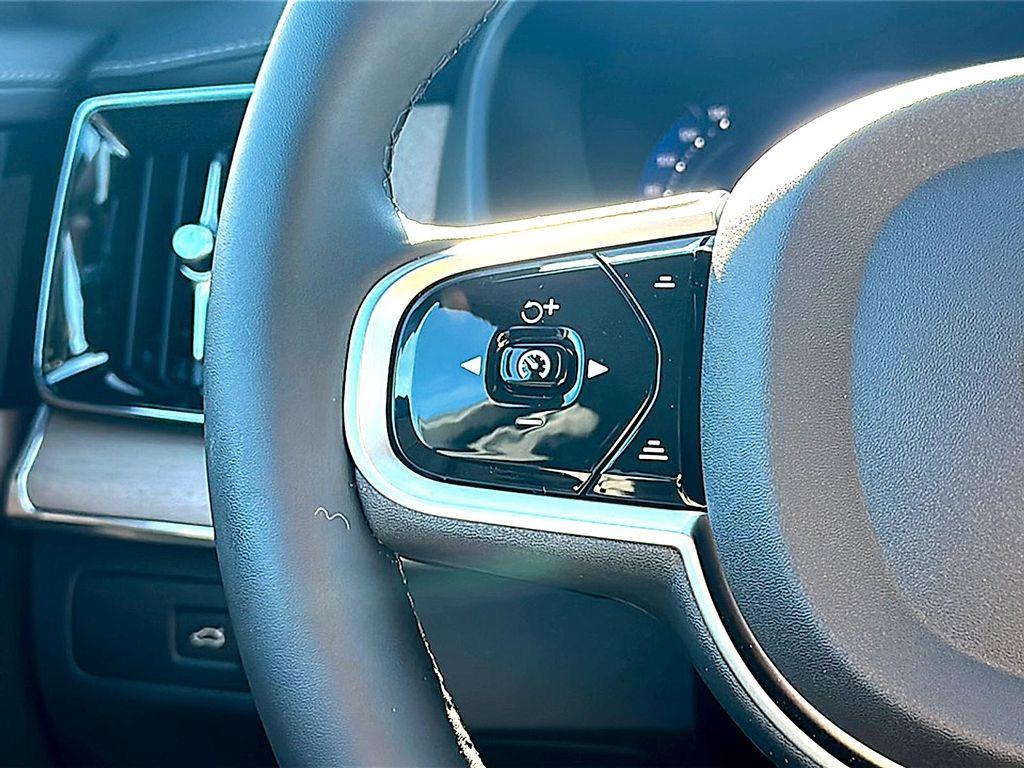 new 2026 Volvo XC90 car, priced at $72,625