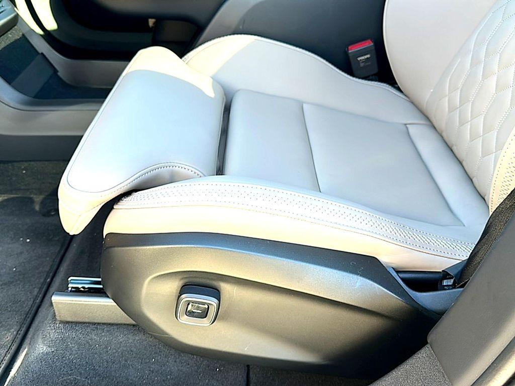 new 2025 Volvo EX90 car, priced at $88,140