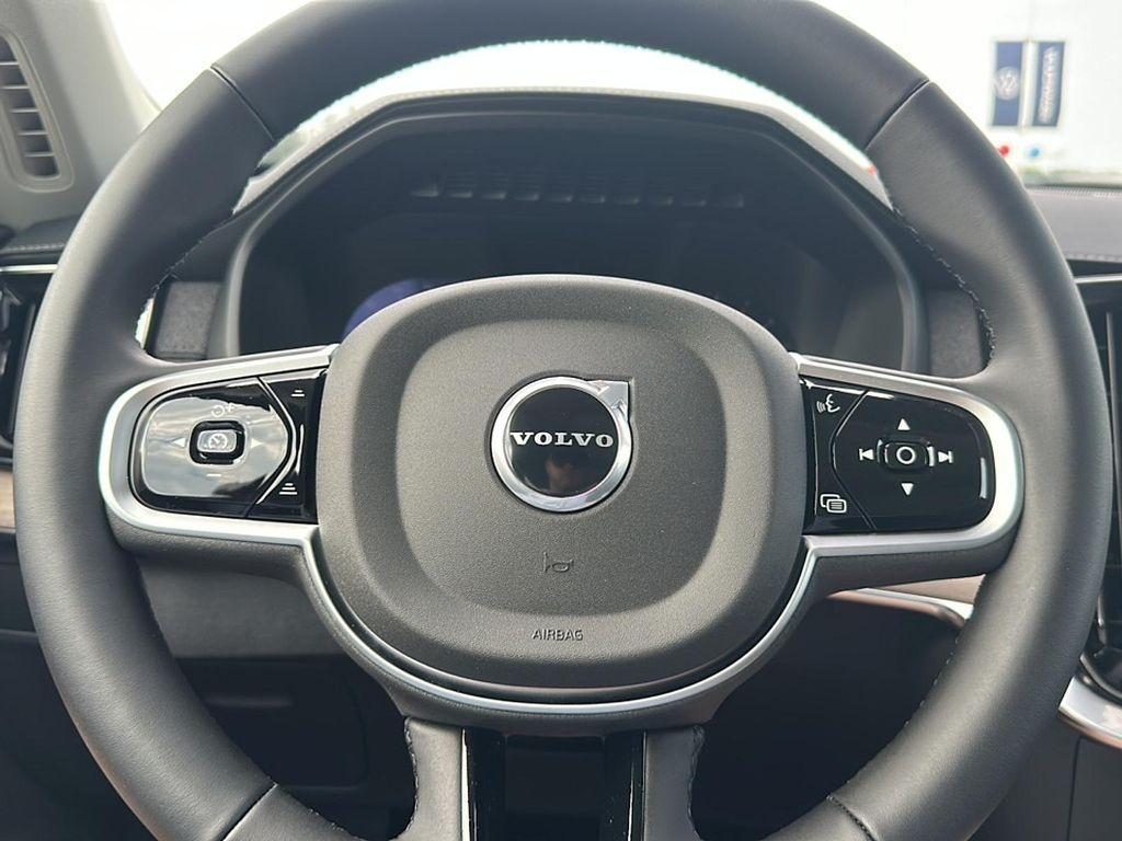 new 2025 Volvo XC90 car, priced at $60,458