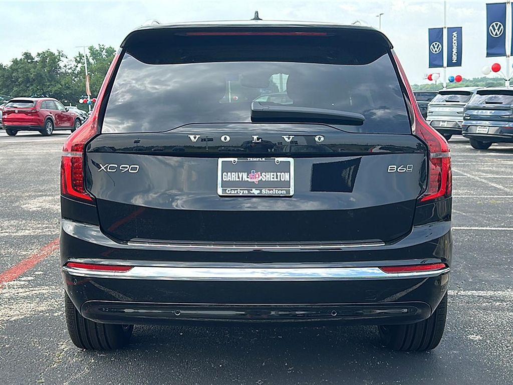 new 2025 Volvo XC90 car, priced at $60,458