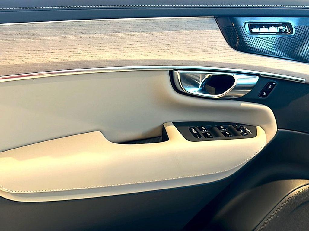 new 2027 Volvo XC90 car, priced at $75,710