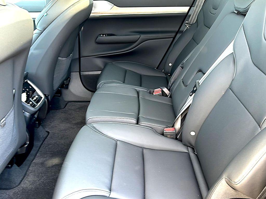 new 2025 Volvo EX90 car, priced at $88,840