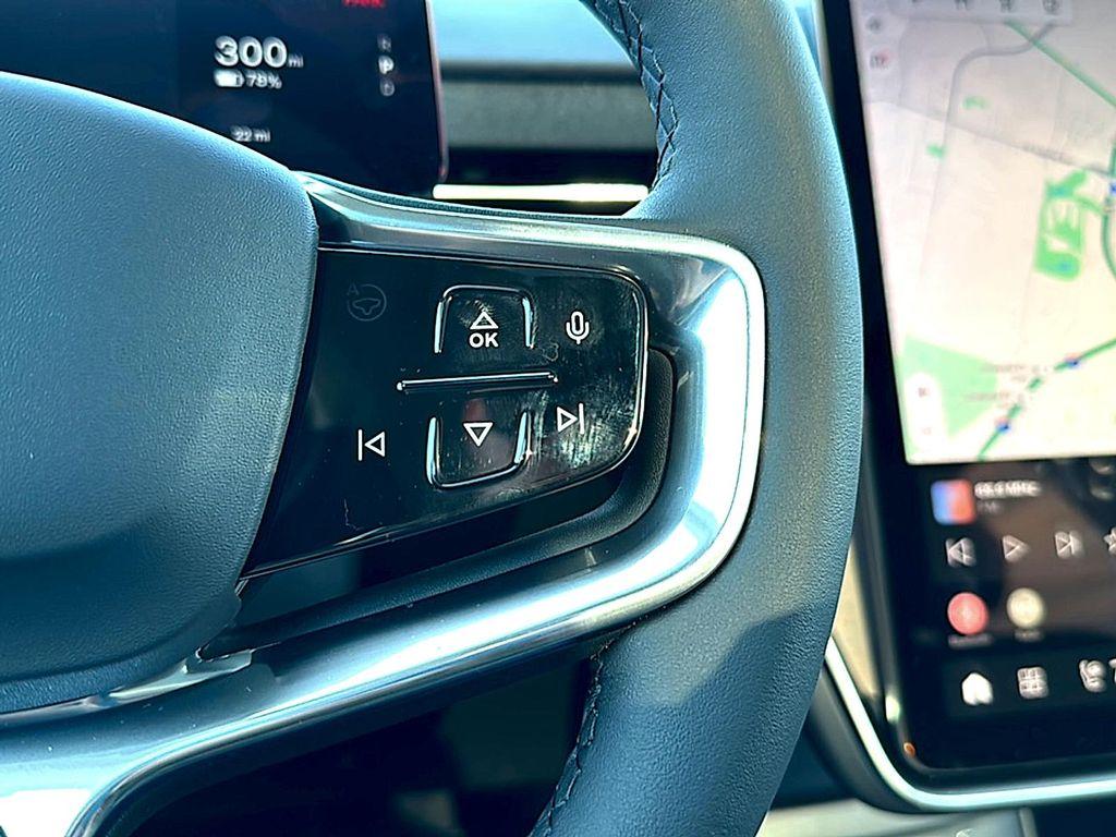 new 2025 Volvo EX90 car, priced at $88,840