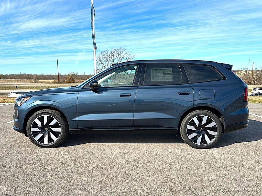 new 2025 Volvo EX90 car, priced at $88,840