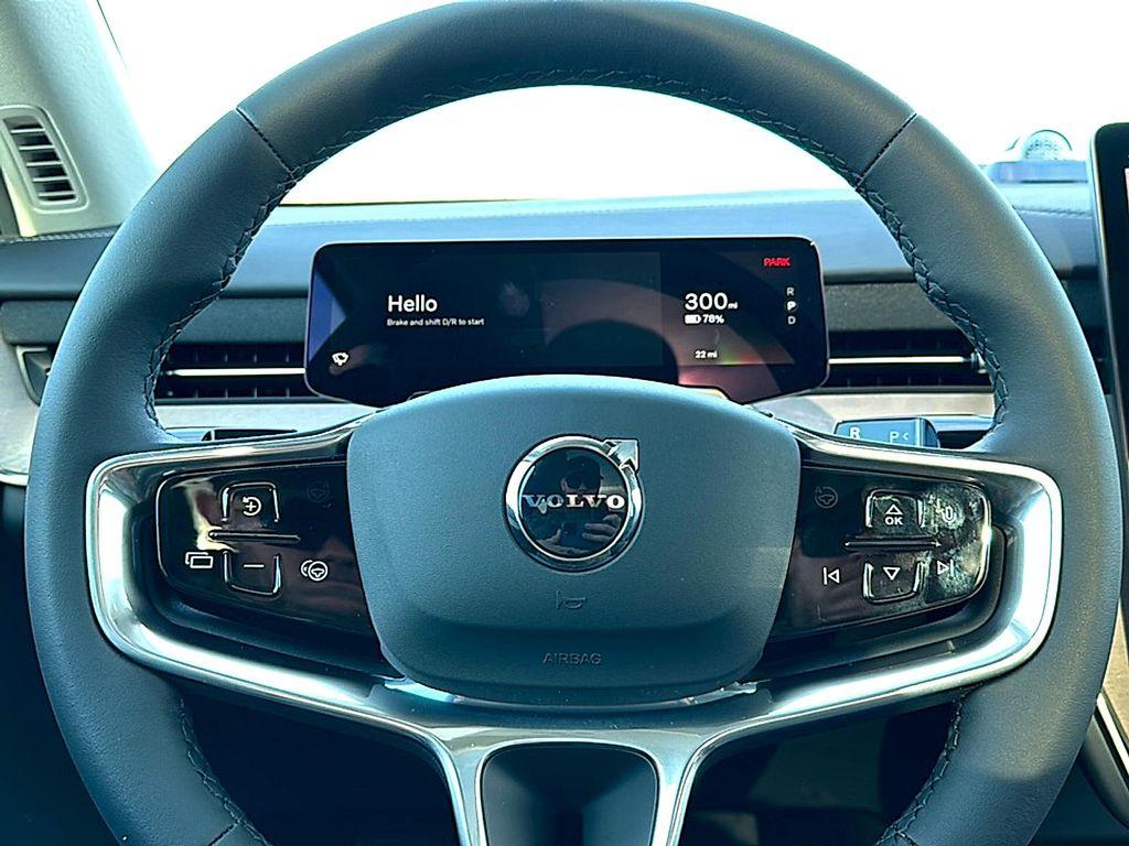 new 2025 Volvo EX90 car, priced at $88,840