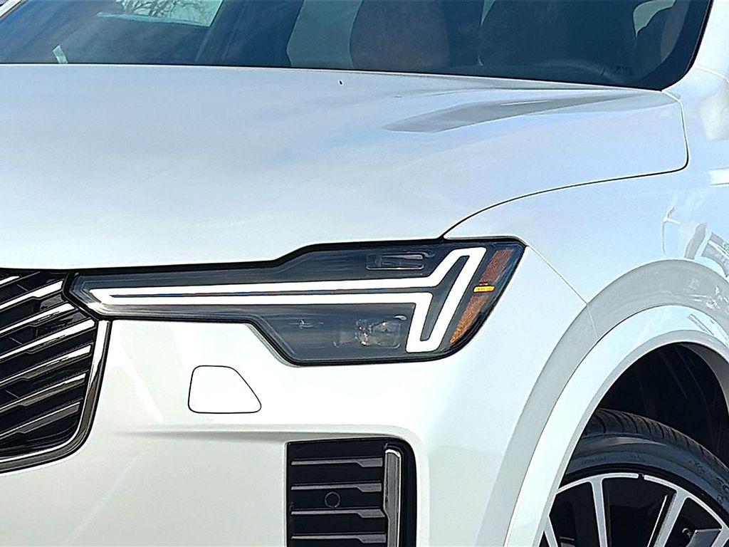 new 2026 Volvo XC90 car, priced at $71,795
