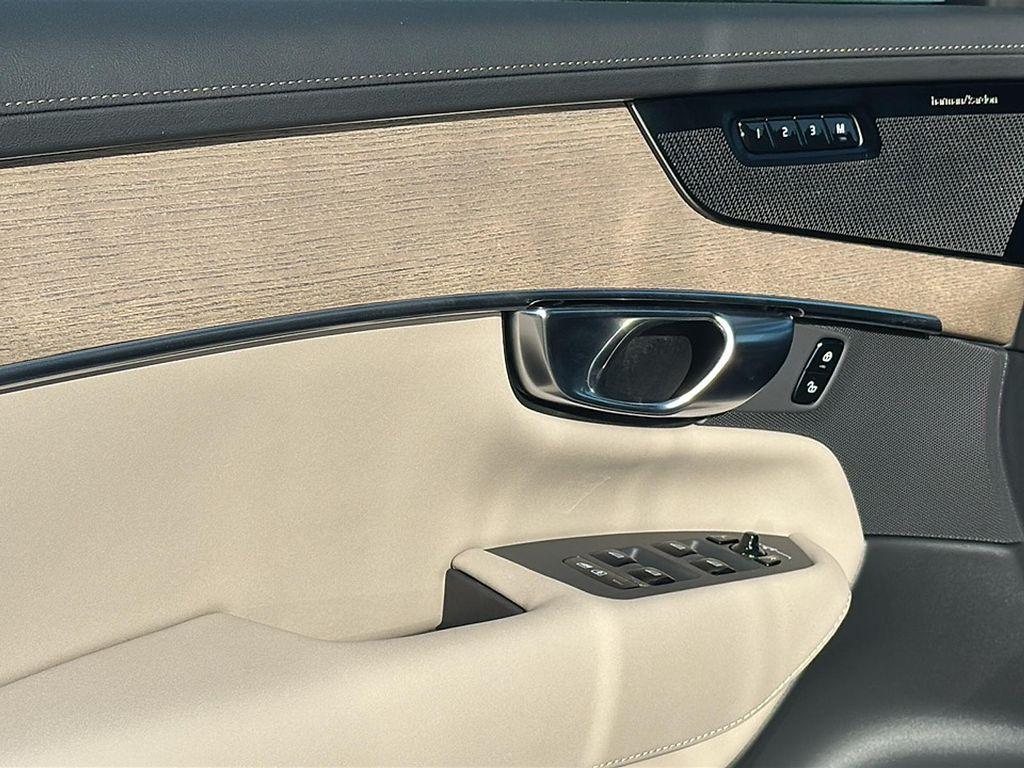 new 2026 Volvo XC90 car, priced at $71,825