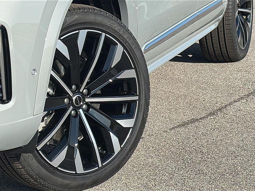new 2026 Volvo XC90 car, priced at $71,825