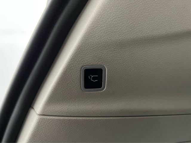 used 2024 Chrysler Pacifica car, priced at $29,500