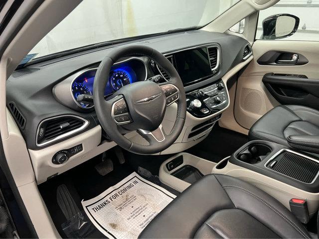used 2024 Chrysler Pacifica car, priced at $29,500