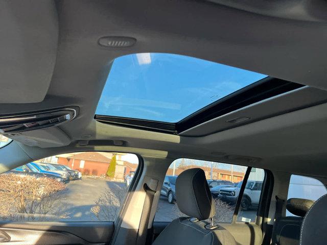 used 2023 Jeep Grand Cherokee car, priced at $28,990