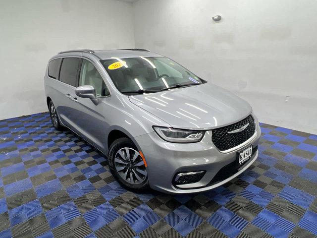 used 2021 Chrysler Pacifica car, priced at $20,990