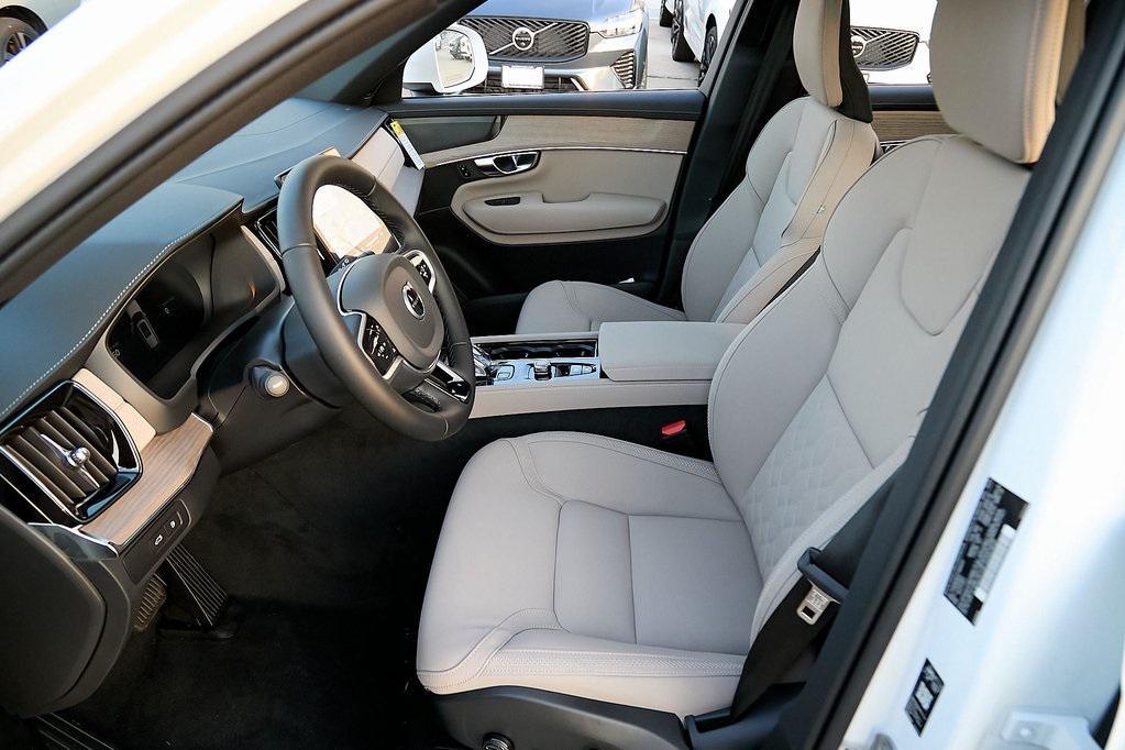 new 2026 Volvo XC90 Plug-In Hybrid car, priced at $79,875