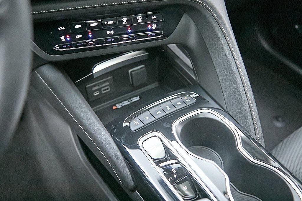 used 2023 Buick Envision car, priced at $29,995