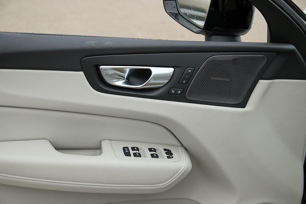 new 2026 Volvo XC60 car, priced at $60,935