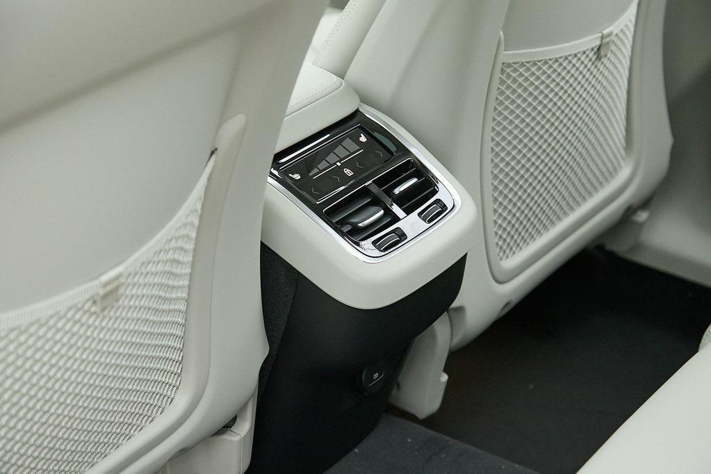 new 2026 Volvo XC60 car, priced at $60,935