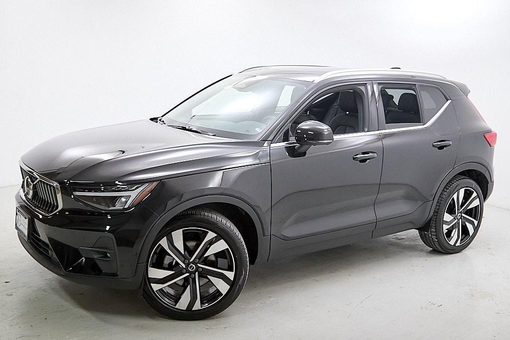used 2023 Volvo XC40 car, priced at $30,495