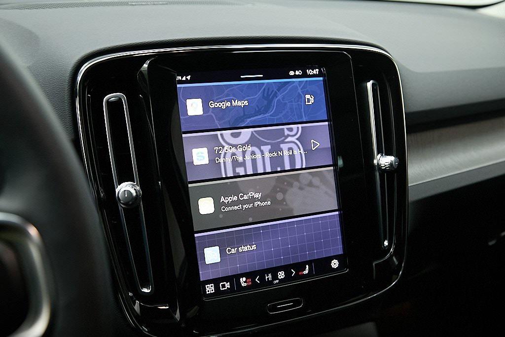 used 2023 Volvo XC40 car, priced at $30,495