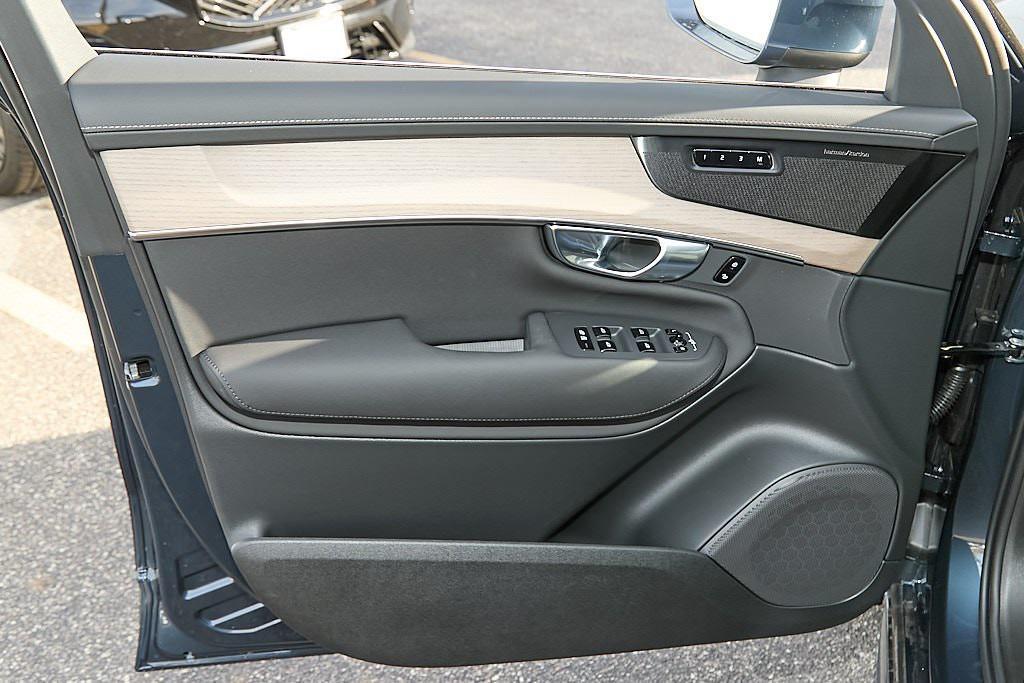 new 2026 Volvo XC90 car, priced at $69,600