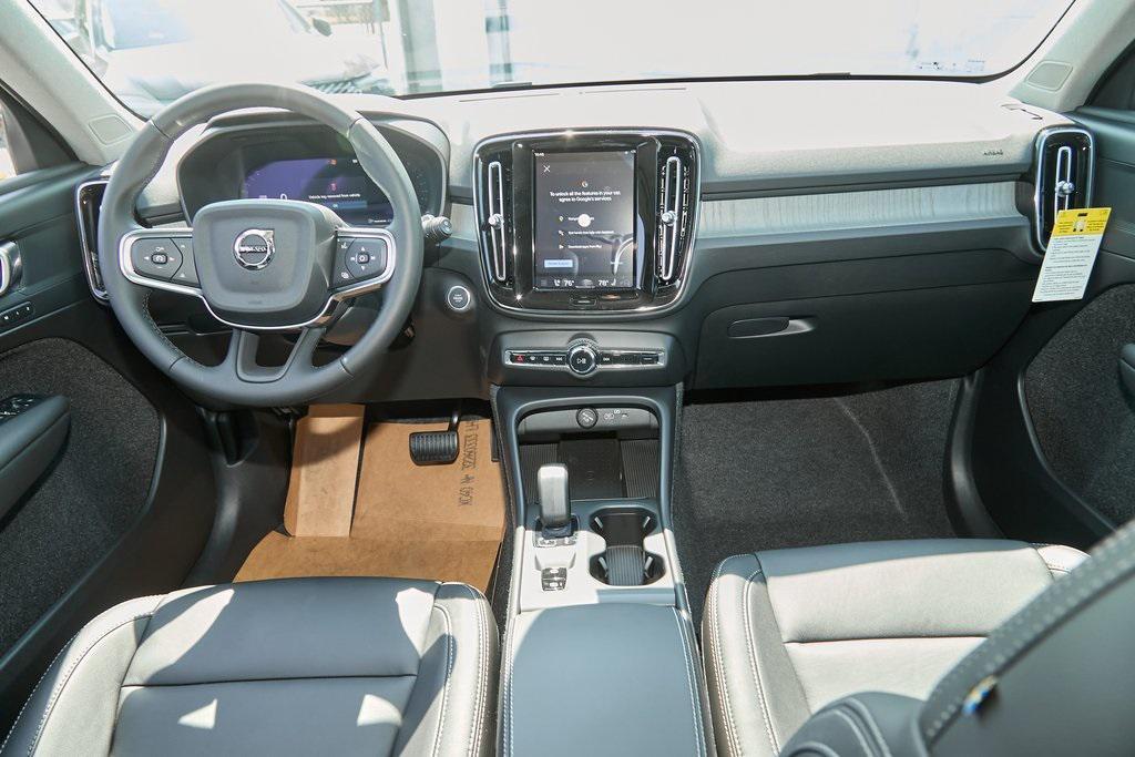 new 2026 Volvo XC40 car, priced at $41,995