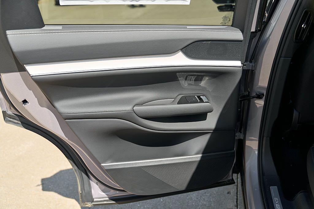new 2026 Volvo EX90 car, priced at $91,080