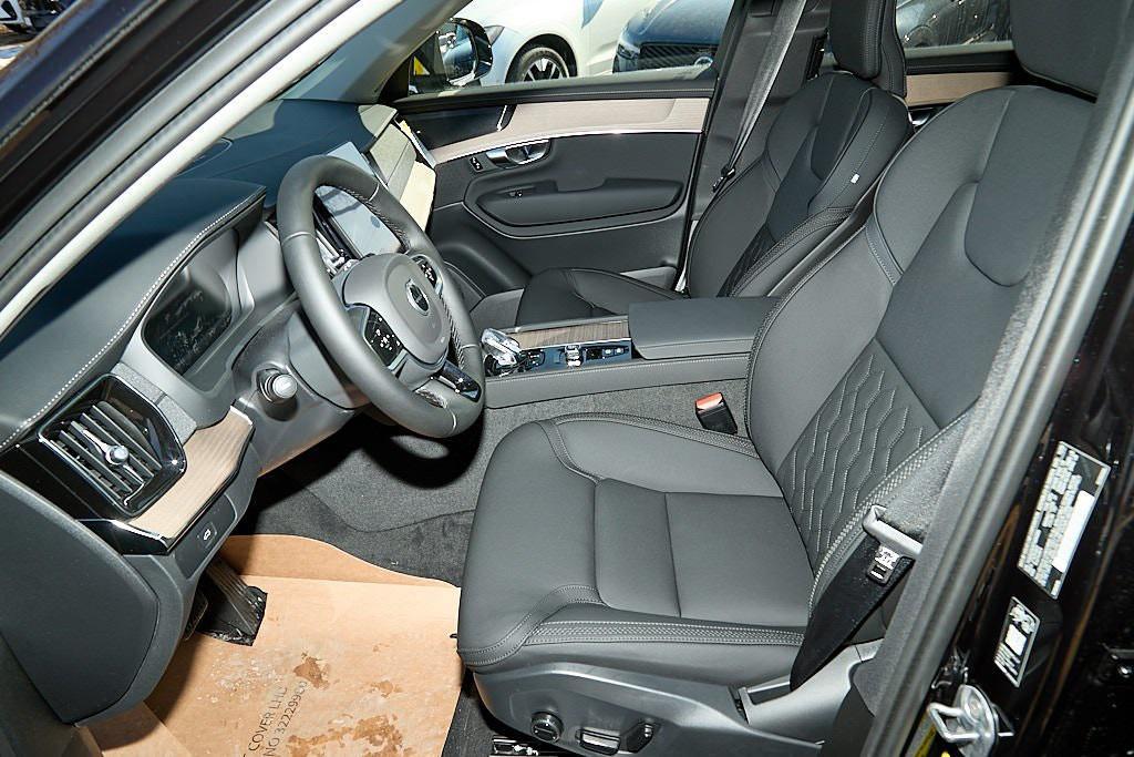 new 2026 Volvo XC90 car, priced at $69,325