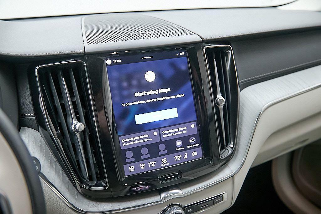 used 2024 Volvo XC60 Recharge Plug-In Hybrid car, priced at $48,495