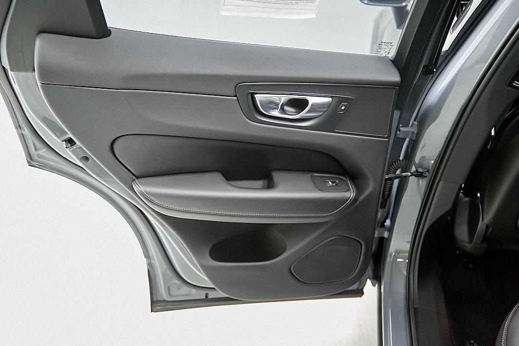 used 2023 Volvo XC60 car, priced at $34,995