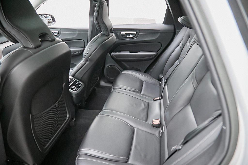 used 2023 Volvo XC60 car, priced at $31,995