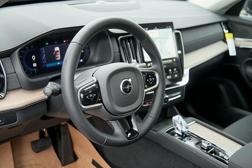 new 2025 Volvo XC90 car, priced at $62,995