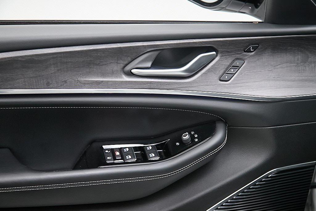 used 2022 Jeep Grand Cherokee L car, priced at $33,995