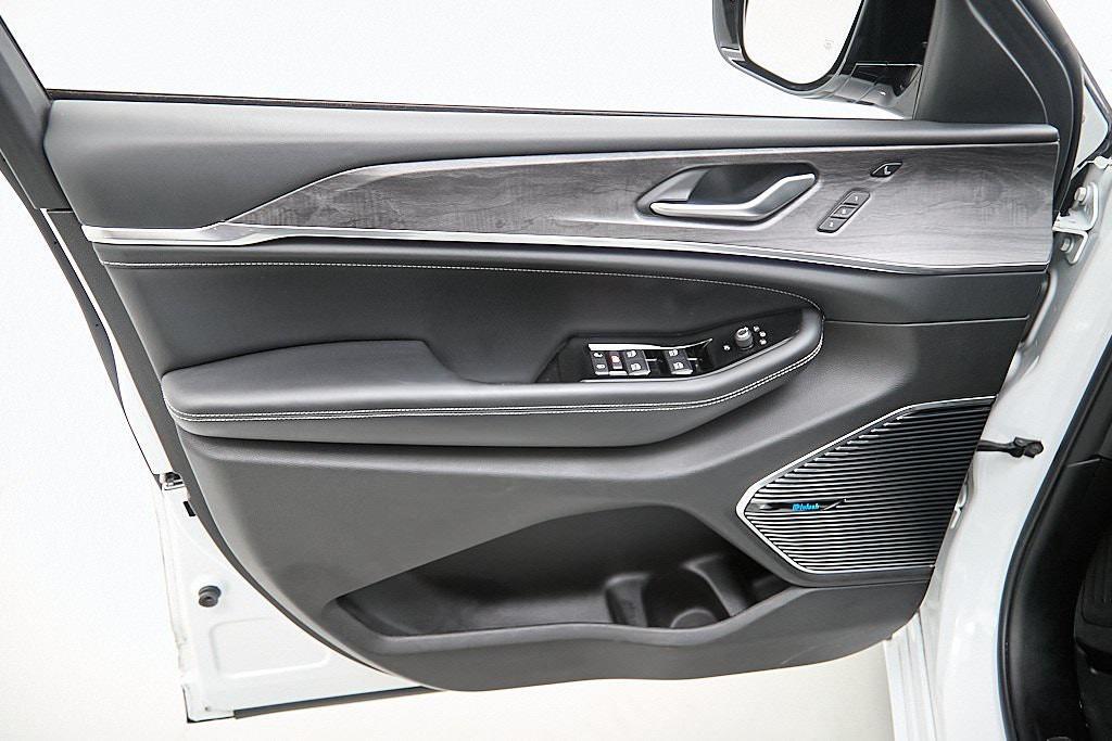 used 2022 Jeep Grand Cherokee L car, priced at $33,995