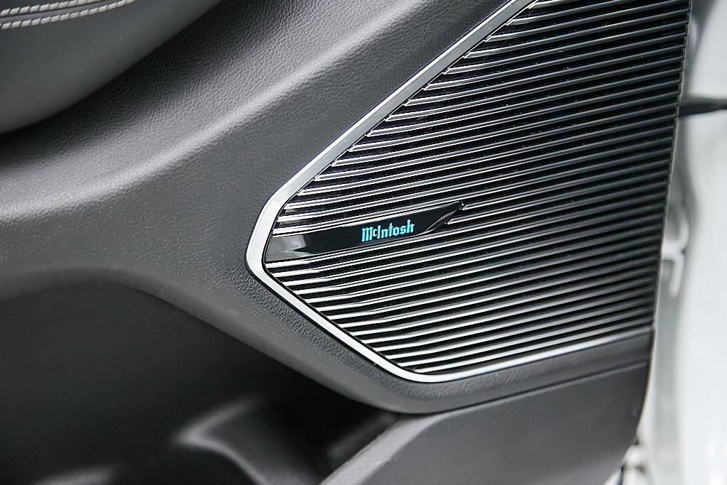 used 2022 Jeep Grand Cherokee L car, priced at $33,995