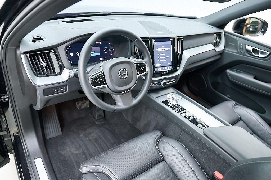used 2024 Volvo XC60 Recharge Plug-In Hybrid car, priced at $53,995