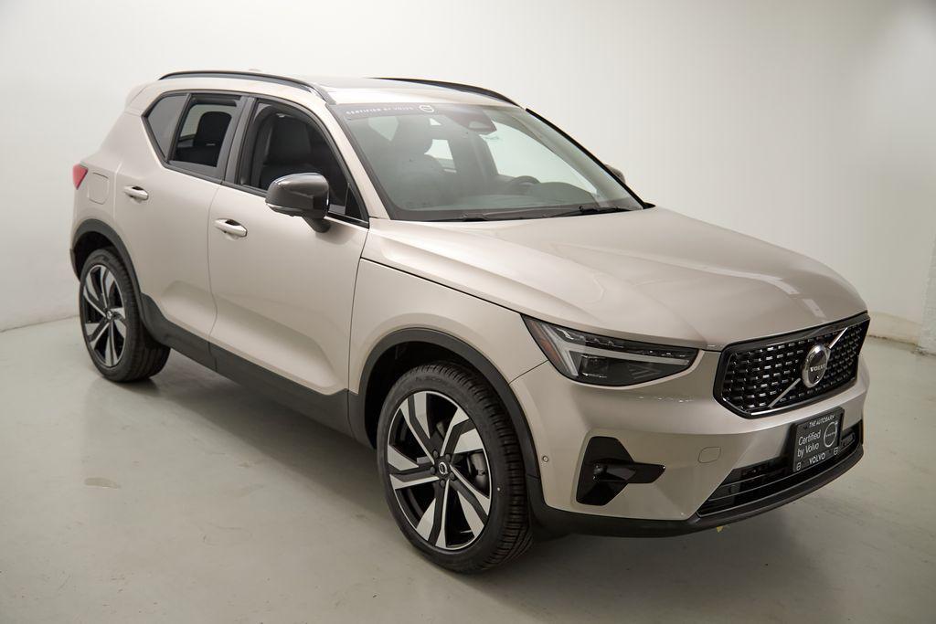 used 2024 Volvo XC40 car, priced at $31,495