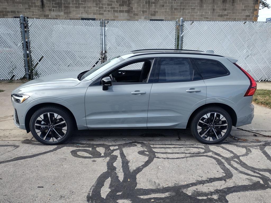 new 2026 Volvo XC60 car, priced at $57,370