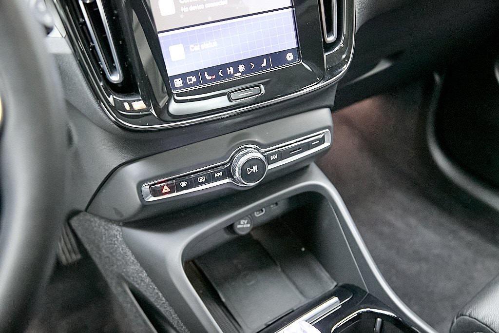 used 2023 Volvo XC40 car, priced at $28,495